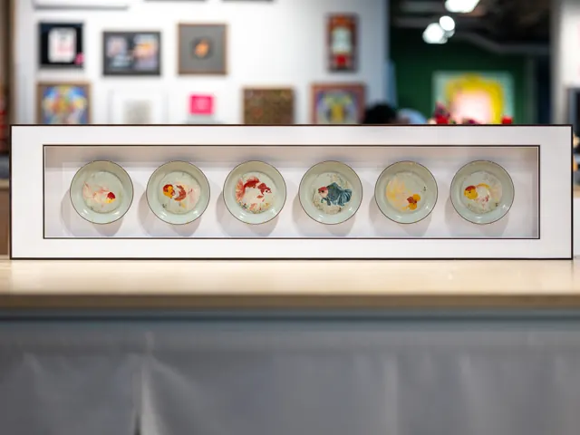 六只瓷盘 · 横向陈列 · 完整作品