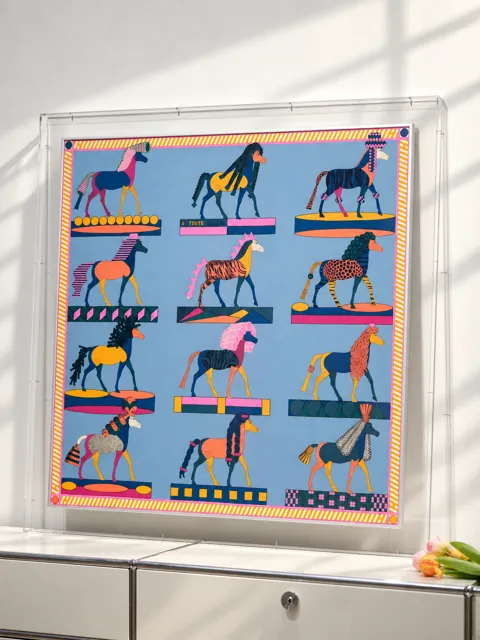 彩色马图案丝巾 · 整体构图 · 完整作品 · 展示示意
